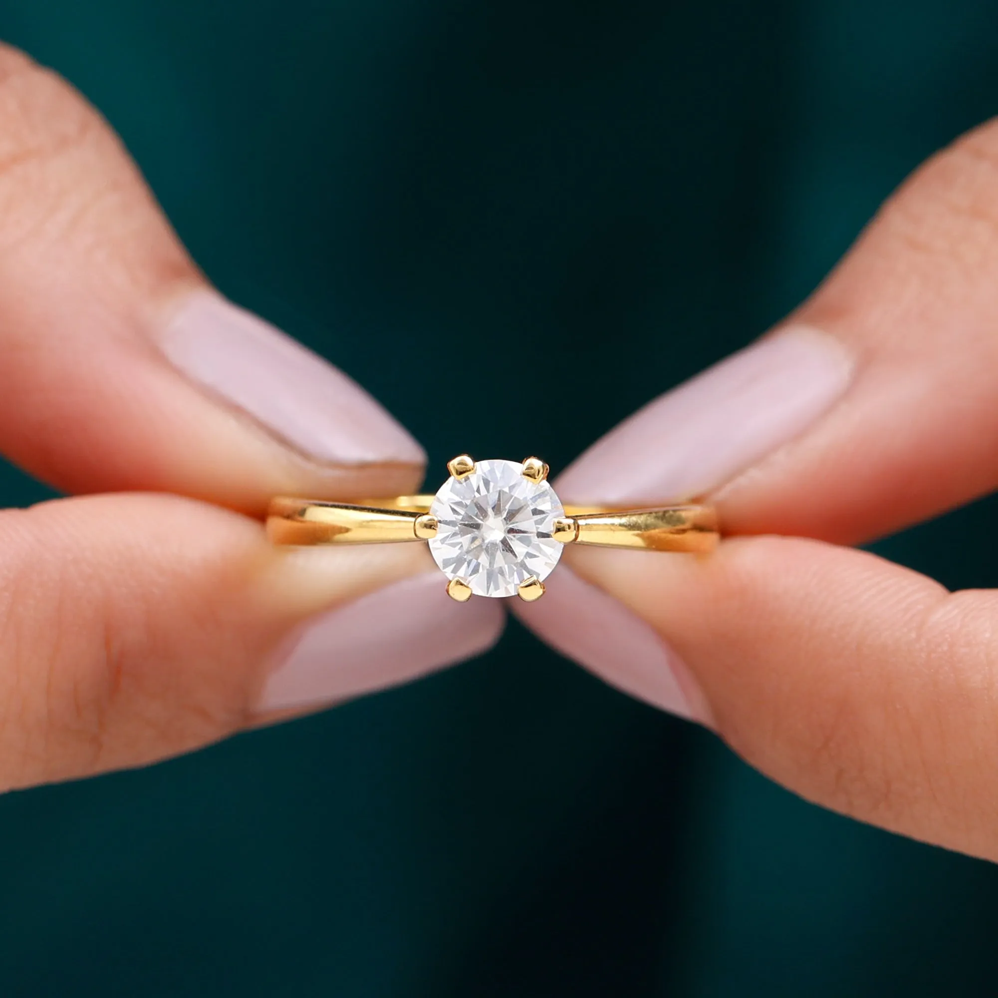 1 CT Certified Moissanite Round Cut Solitaire Ring in Gold