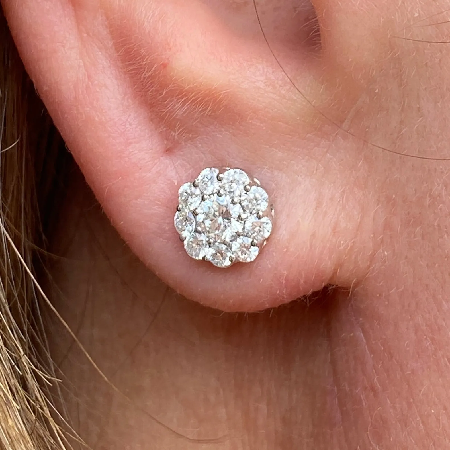 1.00 CTW H-1 Color I1-I2 Clarity Round Brilliant Cut Diamond Cluster Posts