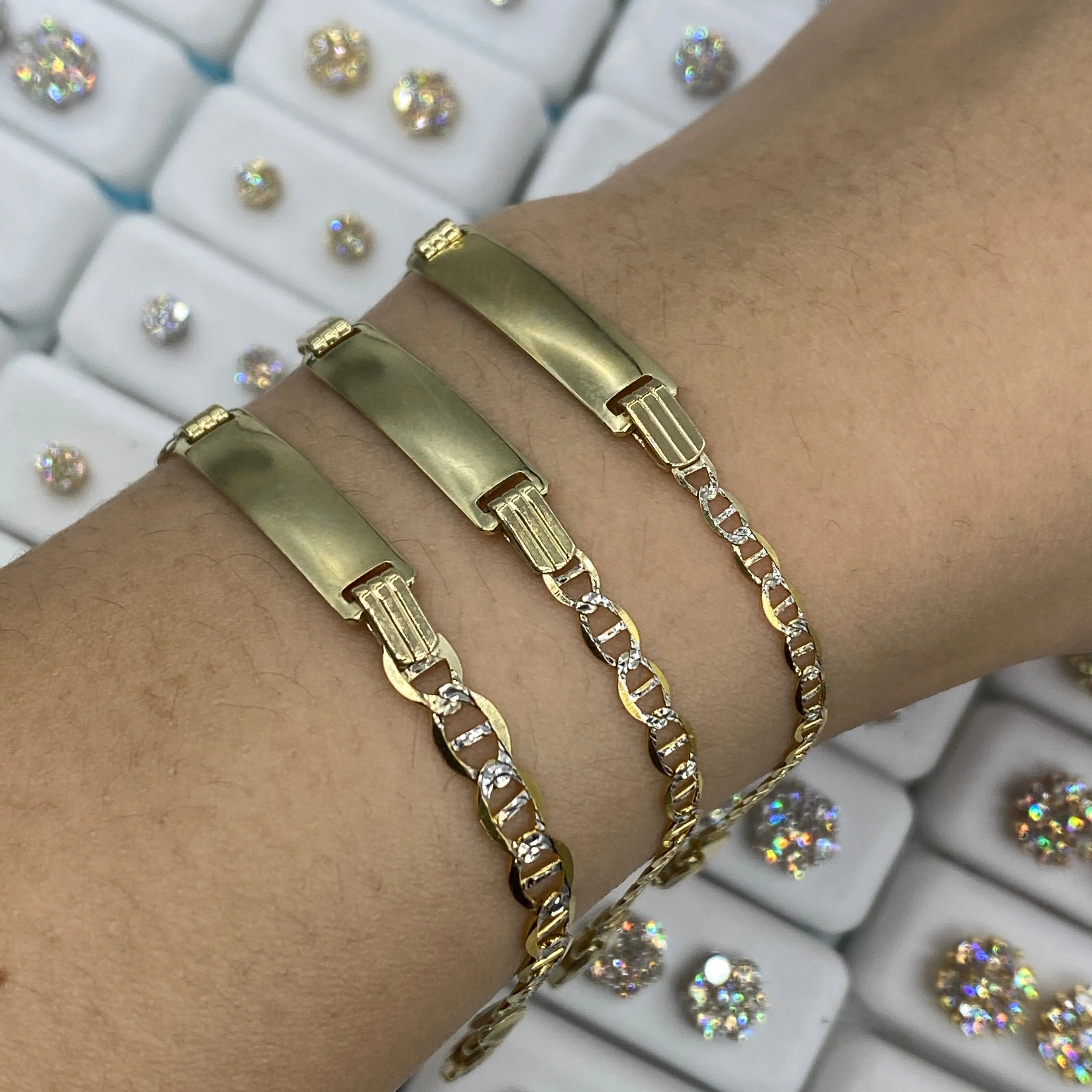 10K Custom Name Plate Two-Tone Mariner Link Baby Bracelet