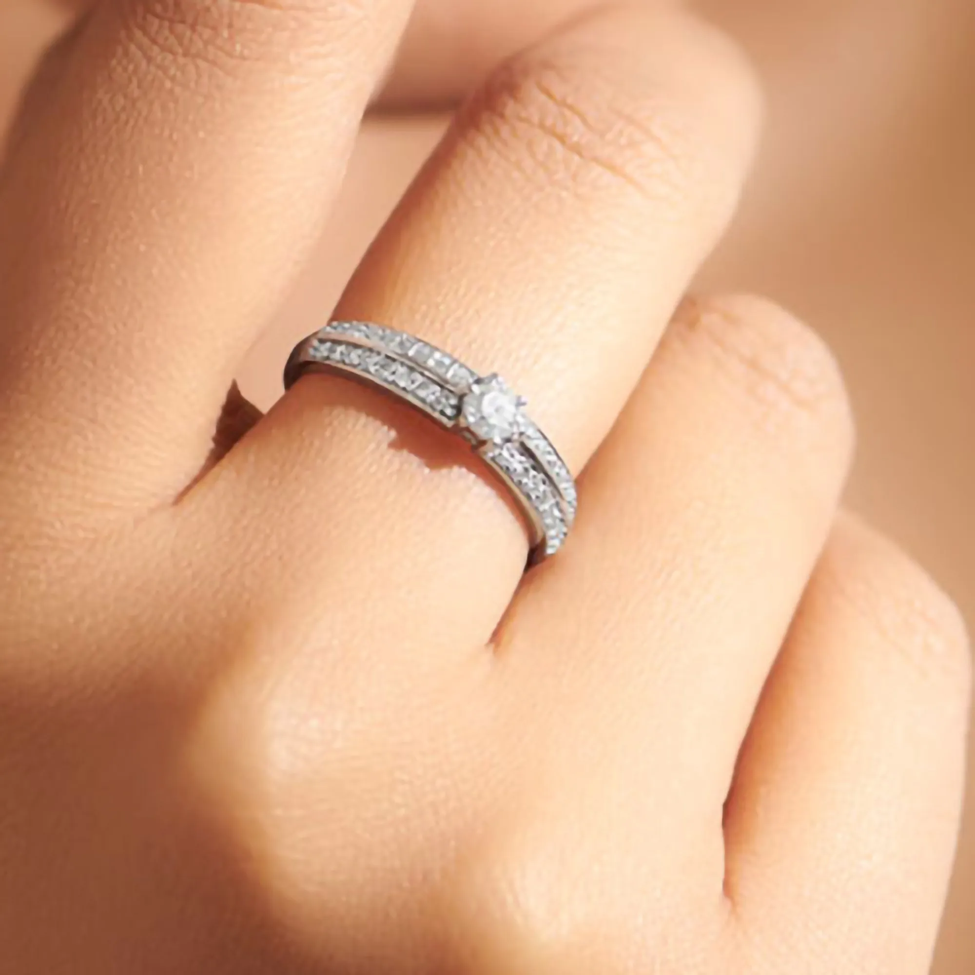 14 k White Gold Moissanite Engagement Ring