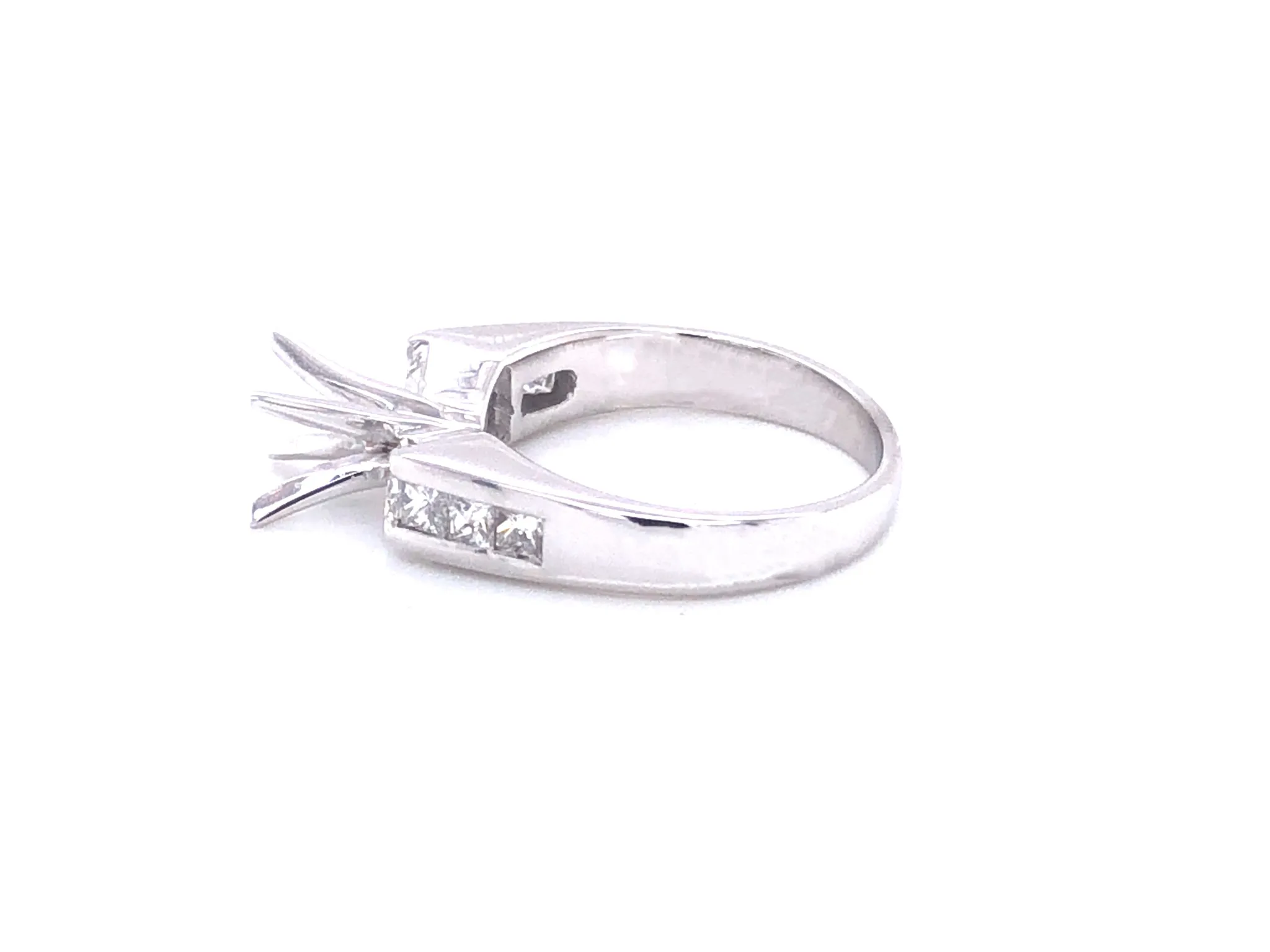 14k White Gold Diamond Engagement Ring Semi-Mount
