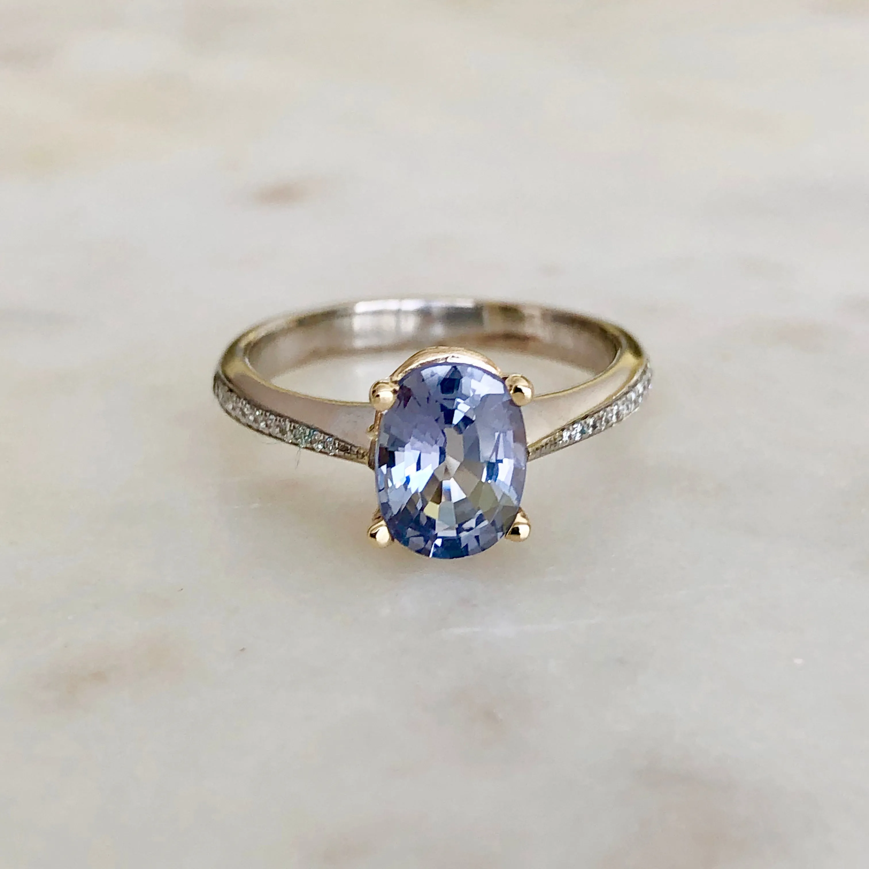 1.50 Carat Lilac Sapphire Solitaire Engagement Ring 18 Karat Gold