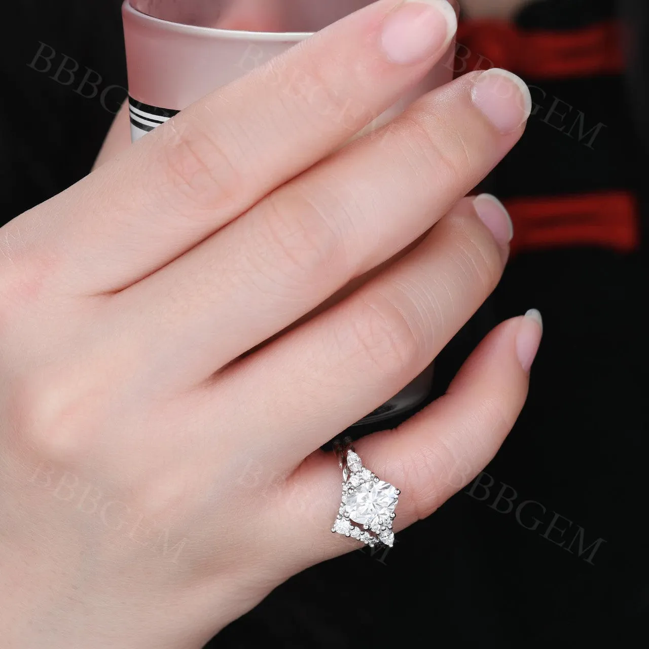 1.5CT Oval Cut Moissanite Promise Ring Curved Moissanite Matching Band