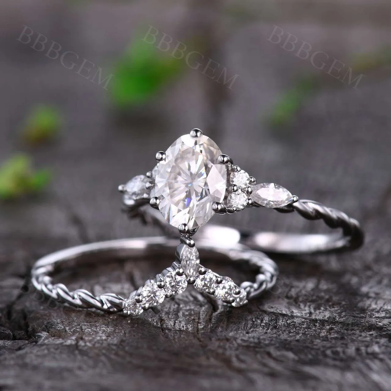 1.5CT Oval Cut Moissanite Promise Ring Curved Moissanite Matching Band
