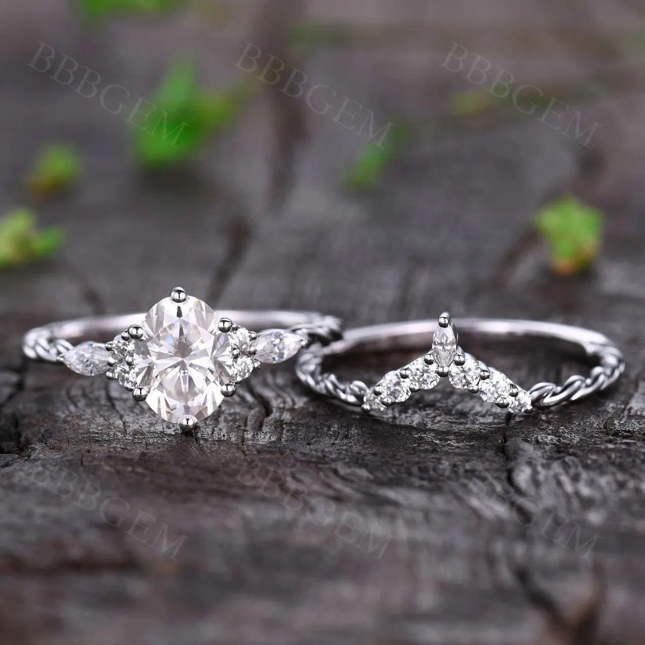 1.5CT Oval Cut Moissanite Promise Ring Curved Moissanite Matching Band