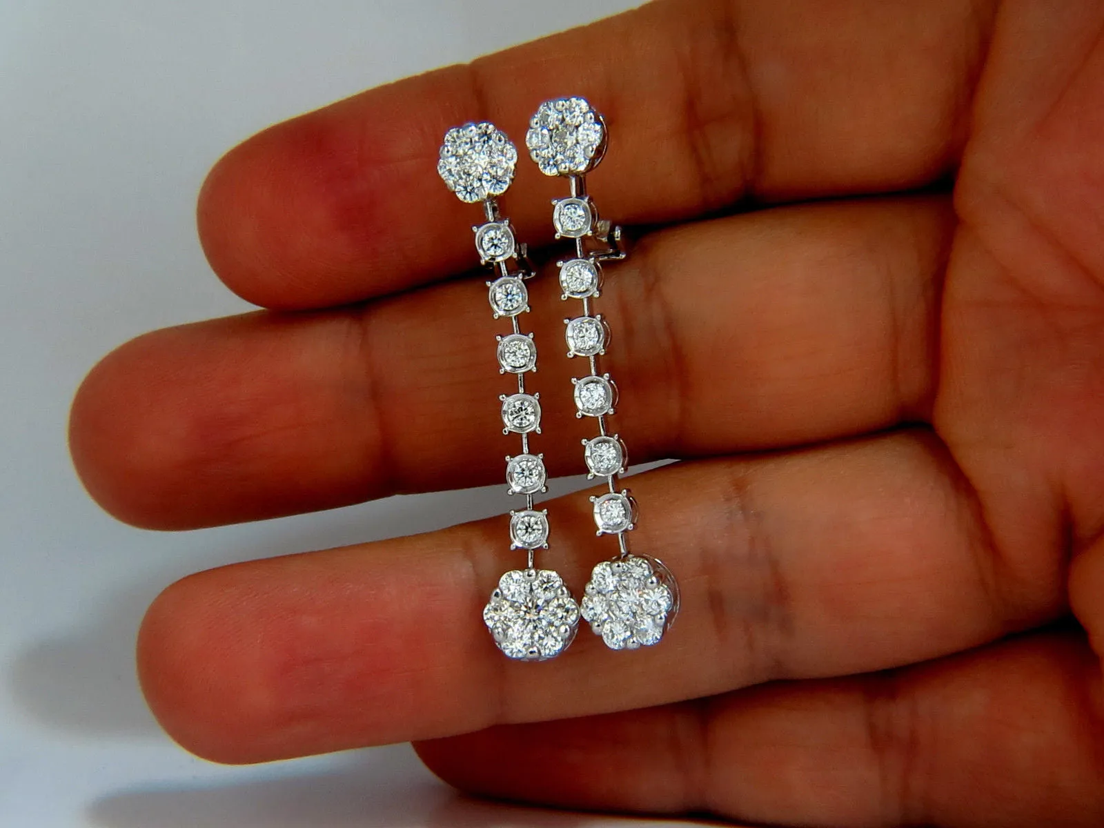 1.70ct NATURAL ROUND DIAMONDS FLOATING CLUSTER DANGLE EARRINGS OMEGA