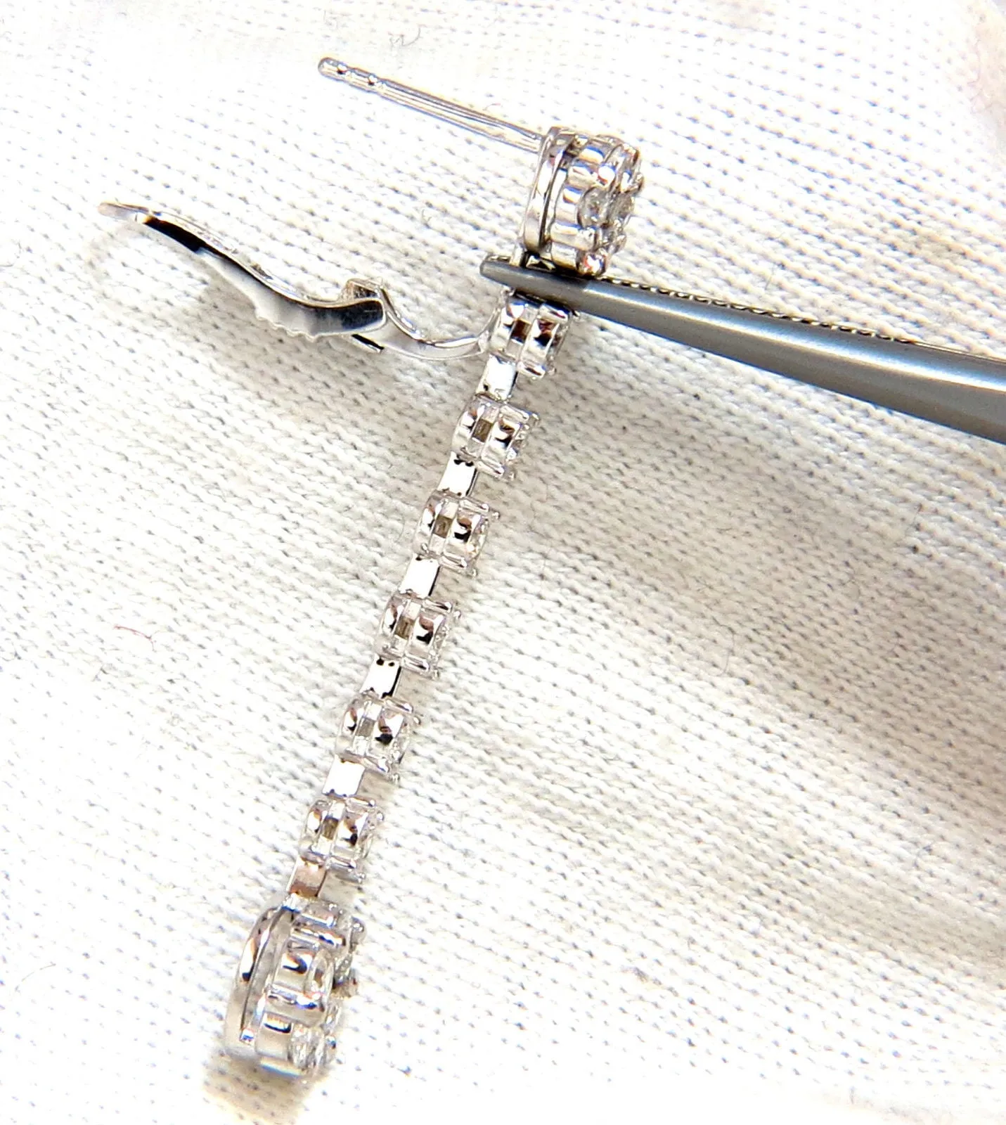 1.70ct NATURAL ROUND DIAMONDS FLOATING CLUSTER DANGLE EARRINGS OMEGA