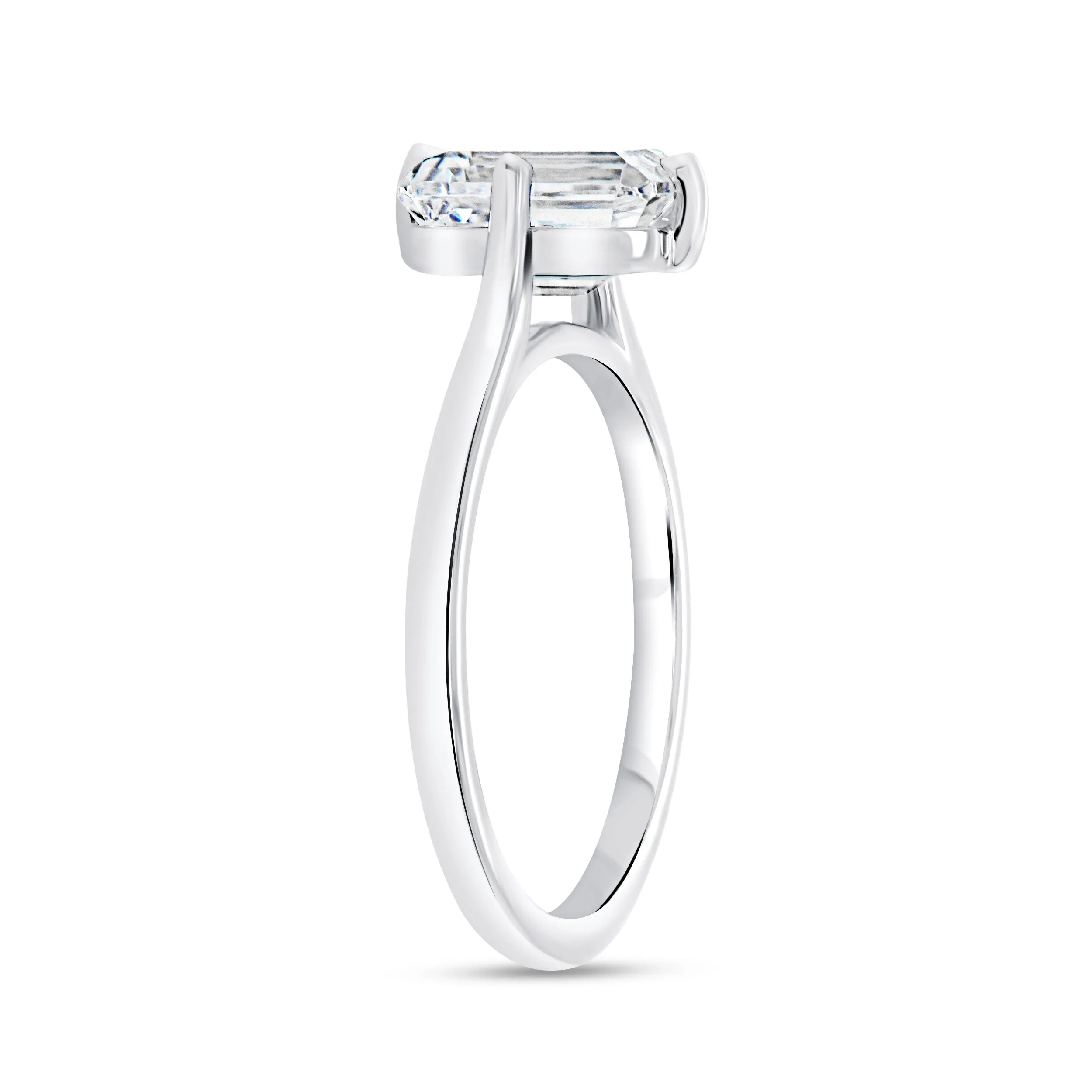 18KT white gold cathedral solitaire engagement ring, round c...