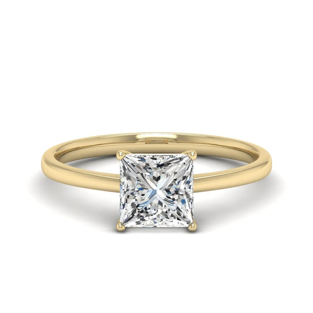 2.00 d.e.w cts 7x7 mm Princess Cut Moissanite Ring