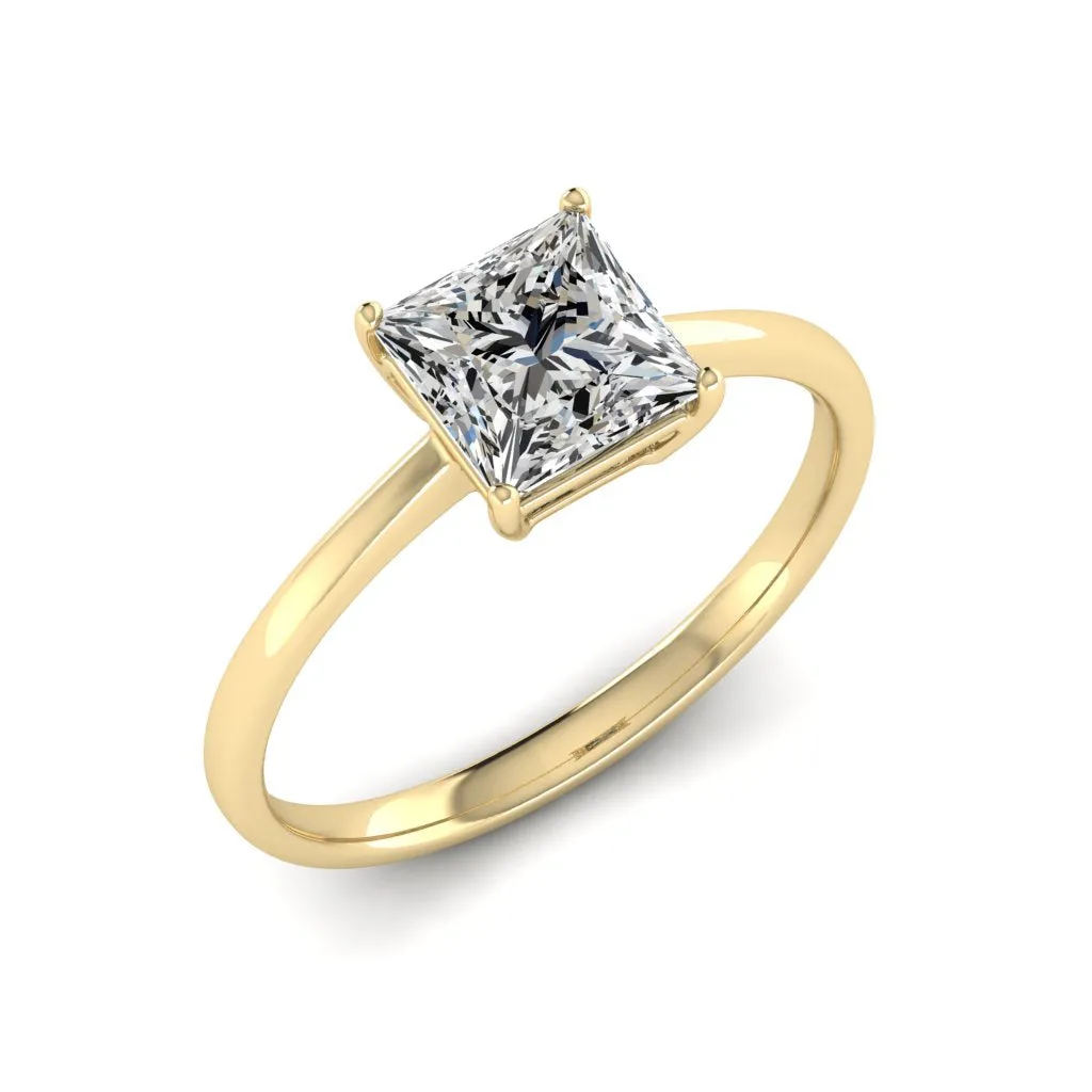 2.00 d.e.w cts 7x7 mm Princess Cut Moissanite Ring