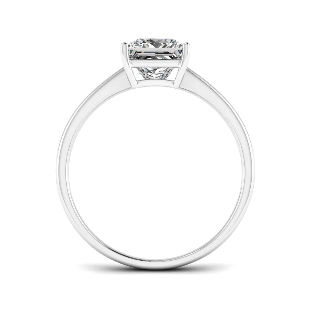 2.00 d.e.w cts 7x7 mm Princess Cut Moissanite Ring
