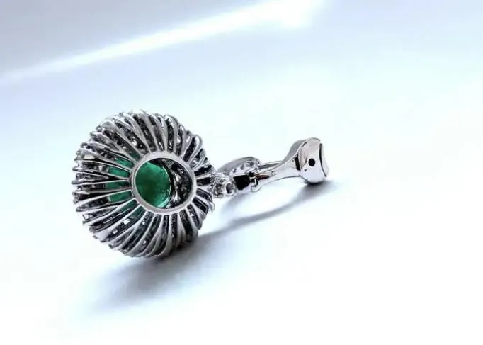8.35ct Natural Oval Emeralds Diamond Dangle Earrings 18kt Halo Cluster 12643