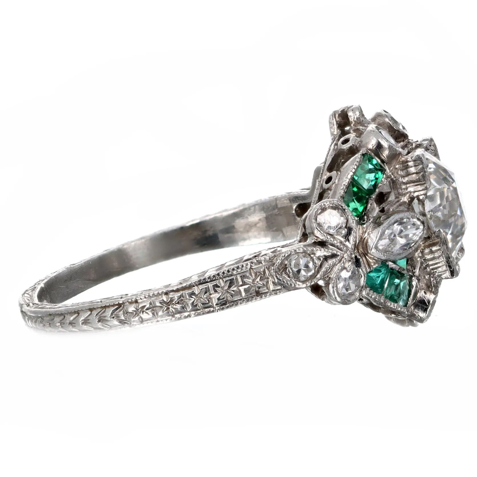 Art Deco Platinum 0.90 Carat Old European Cut Diamond & Natural Emerald Engagement Ring
