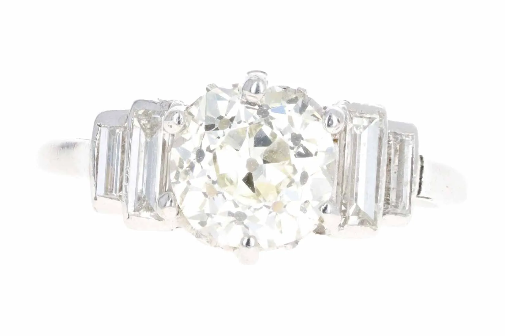 Art Deco Platinum 1.65 Carat Old European Cut Diamond Engagement Ring IGI Certified