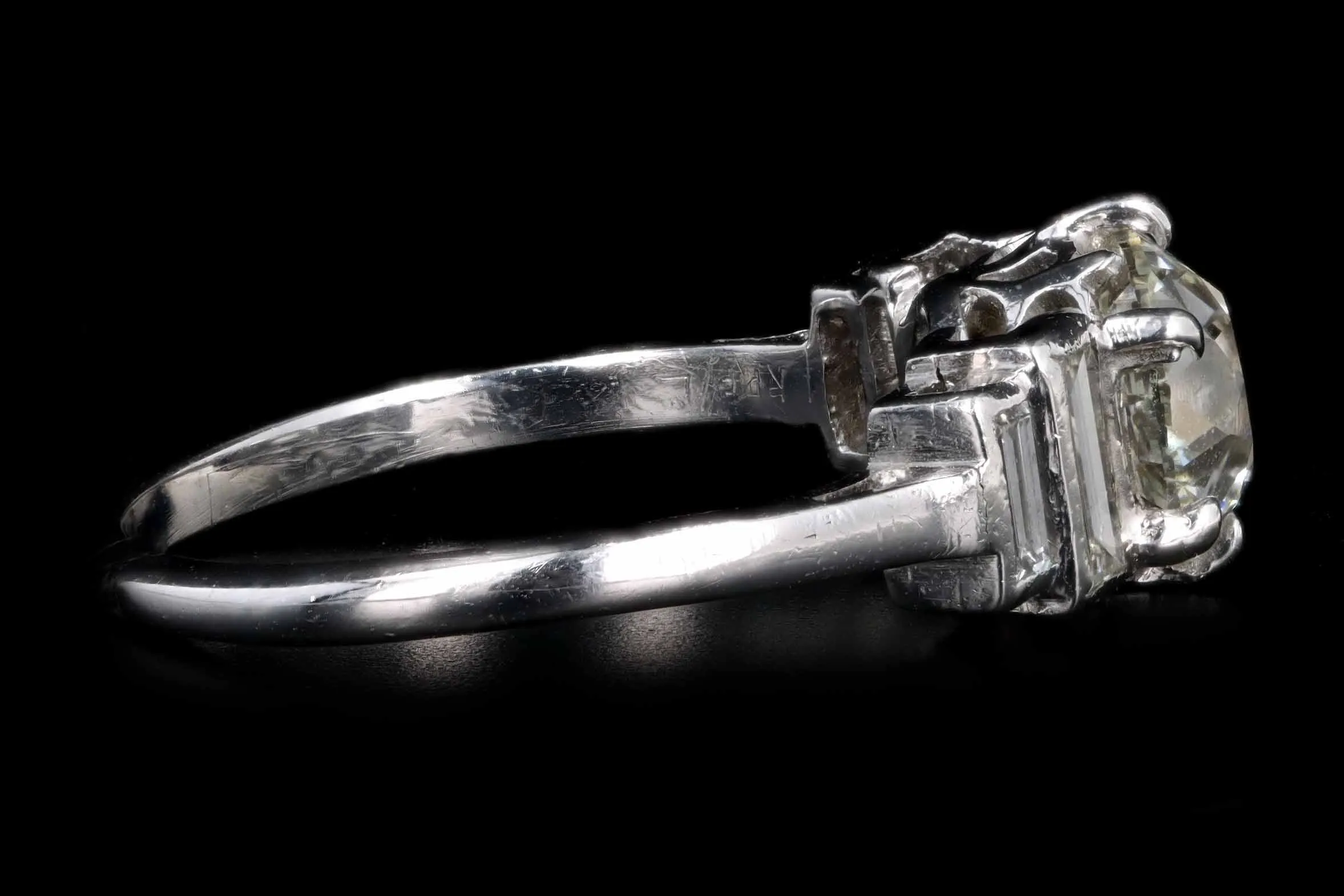 Art Deco Platinum 1.65 Carat Old European Cut Diamond Engagement Ring IGI Certified