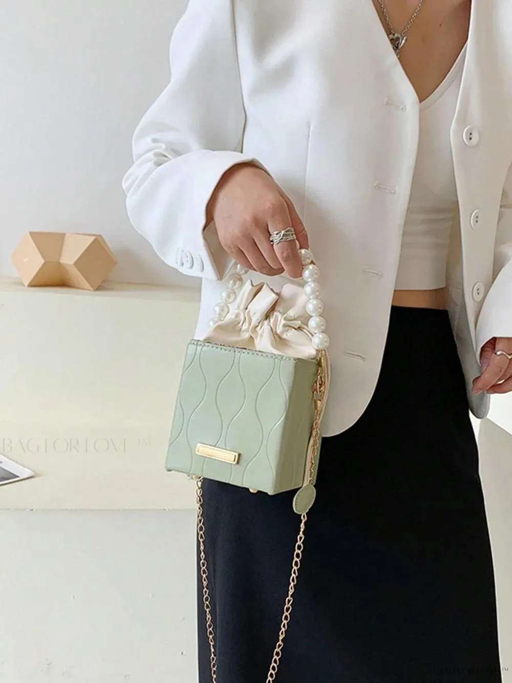 BagForLove - Feminine Fashion Box with Adjustable Casing