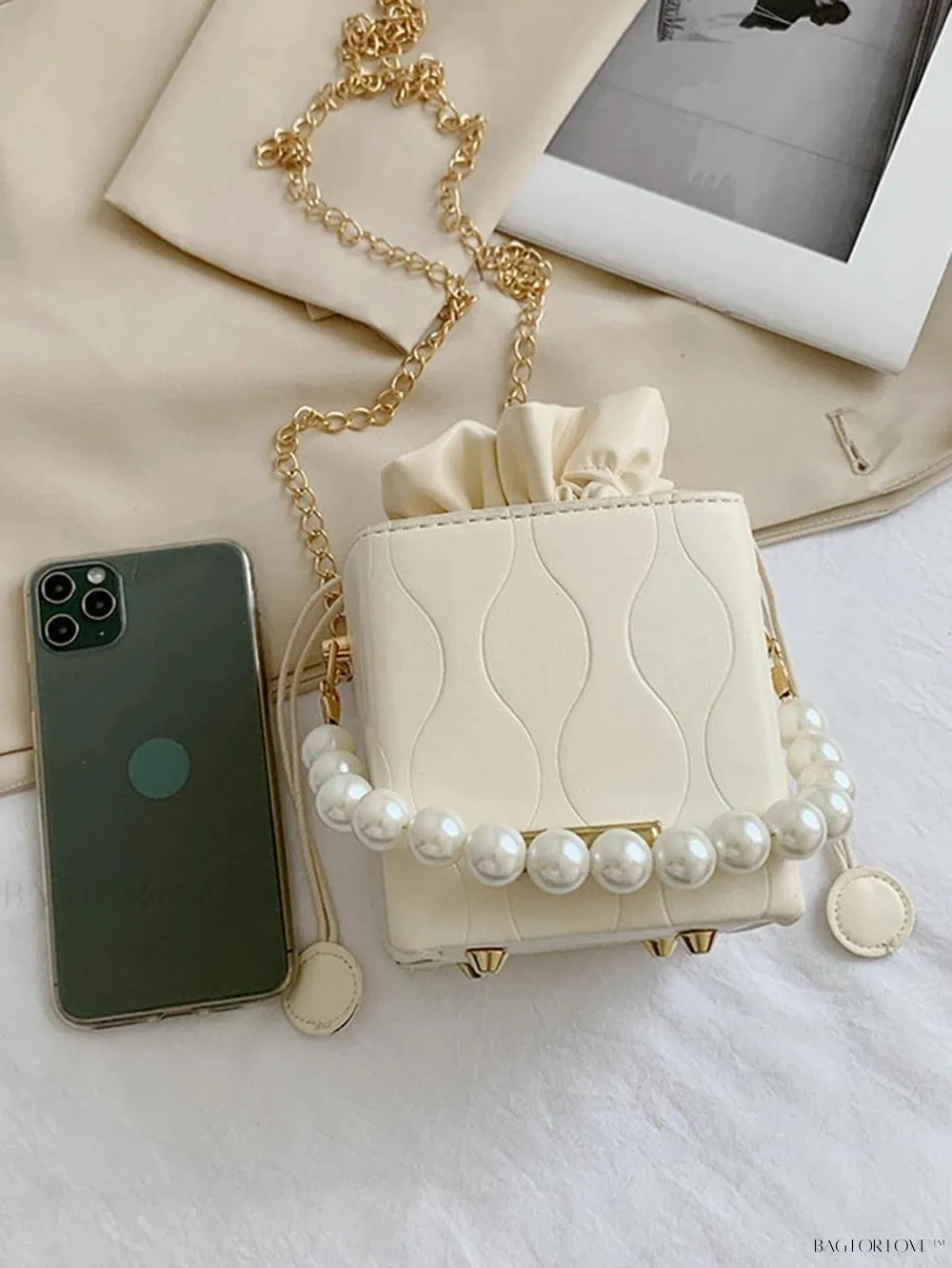 BagForLove - Feminine Fashion Box with Adjustable Casing