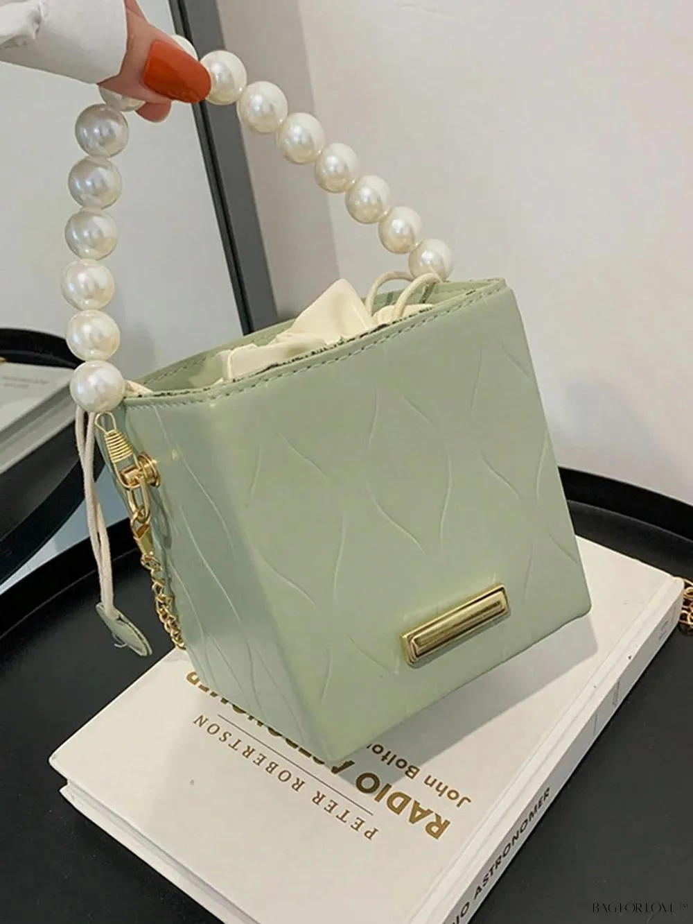 BagForLove - Feminine Fashion Box with Adjustable Casing