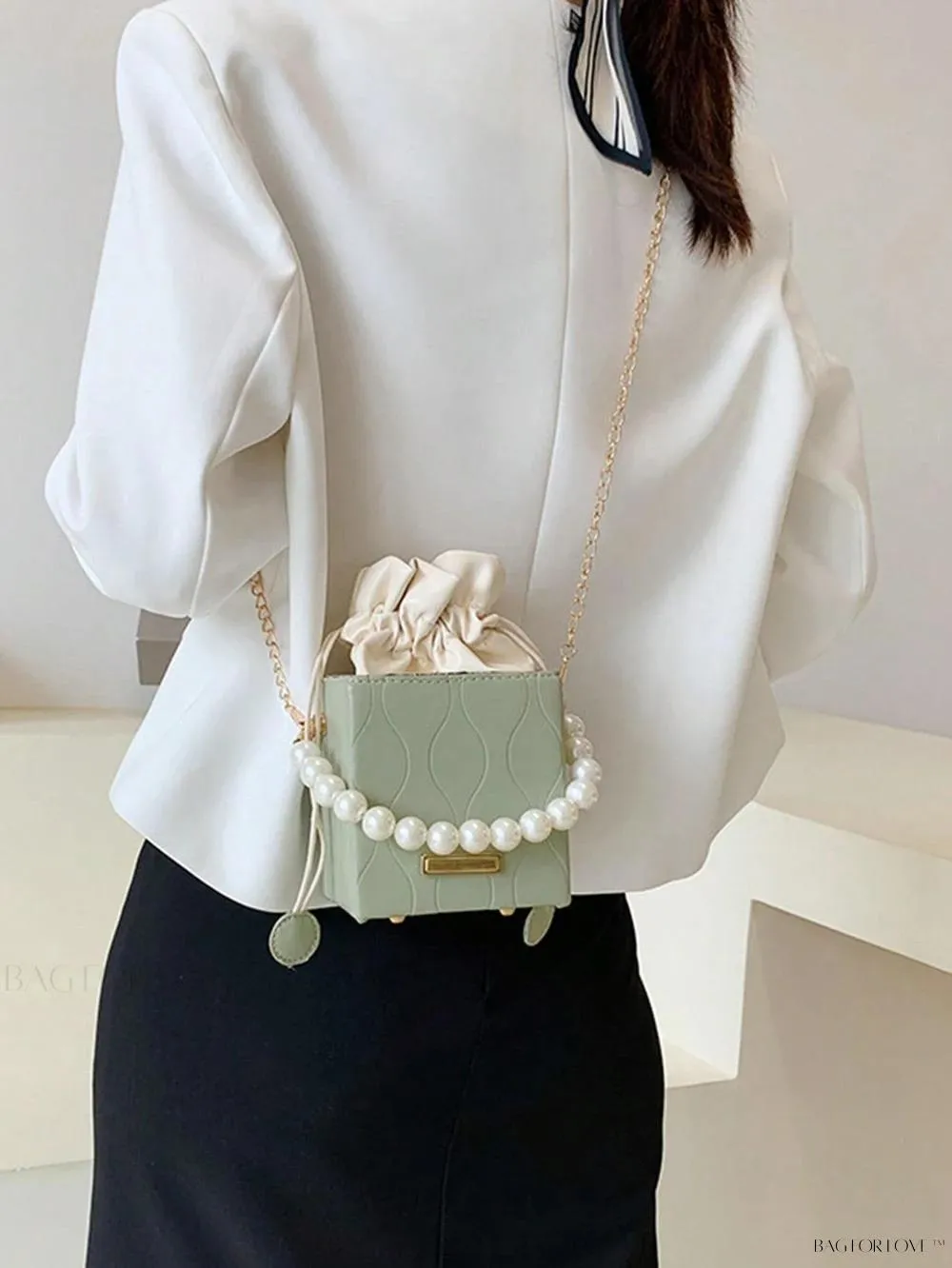 BagForLove - Feminine Fashion Box with Adjustable Casing