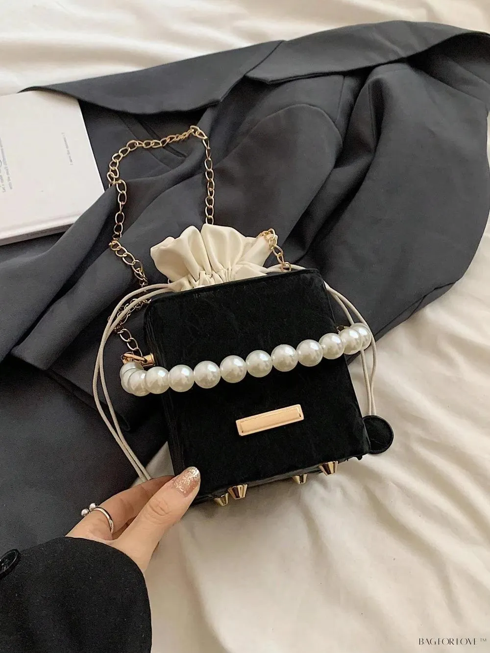BagForLove - Feminine Fashion Box with Adjustable Casing