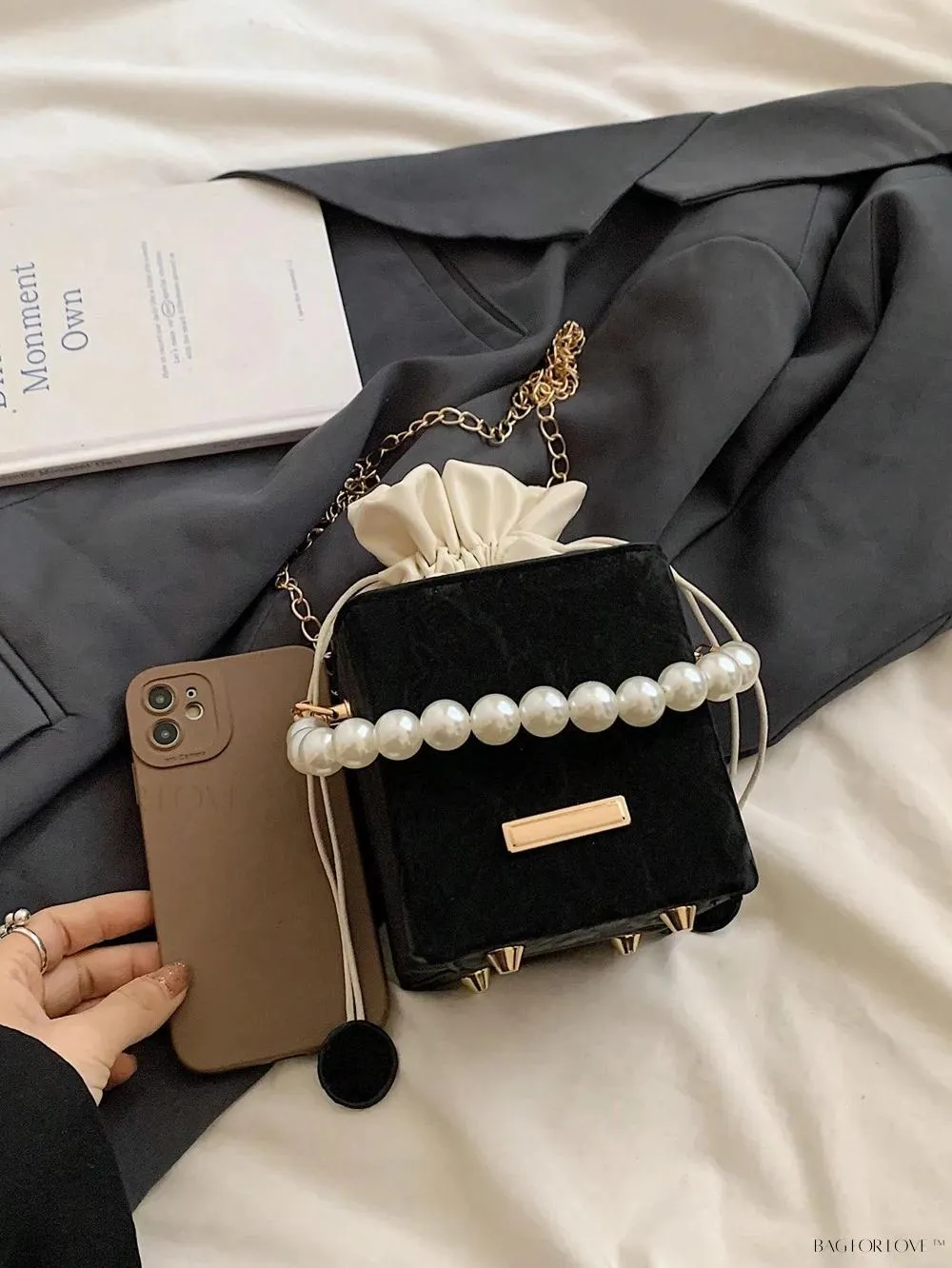 BagForLove - Feminine Fashion Box with Adjustable Casing