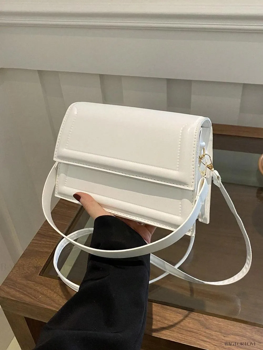 BagForLove - Minimalist Underarm Bag for Busy Ladies on-the-go