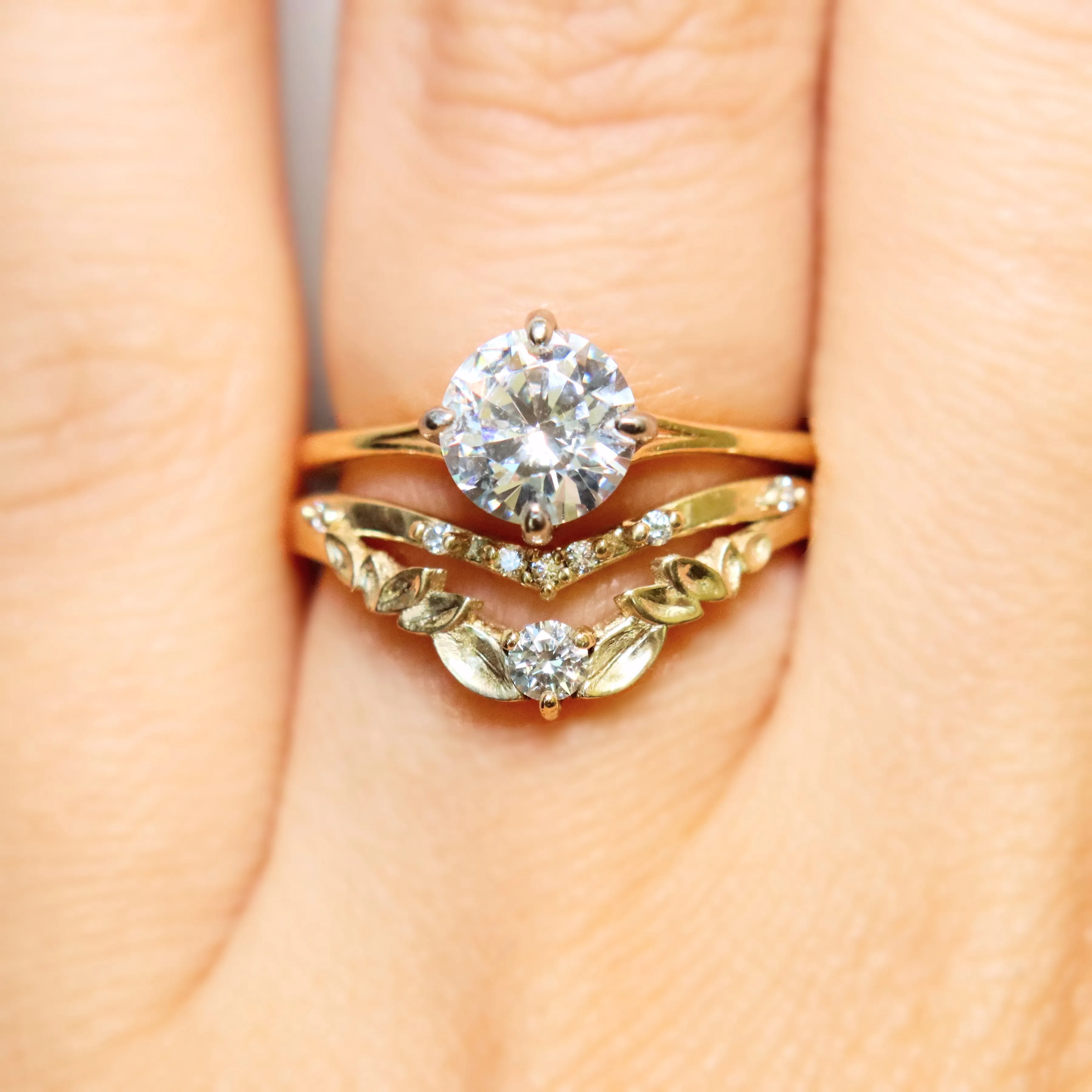 Bay Leaf Pierced Diamond Band Size 6