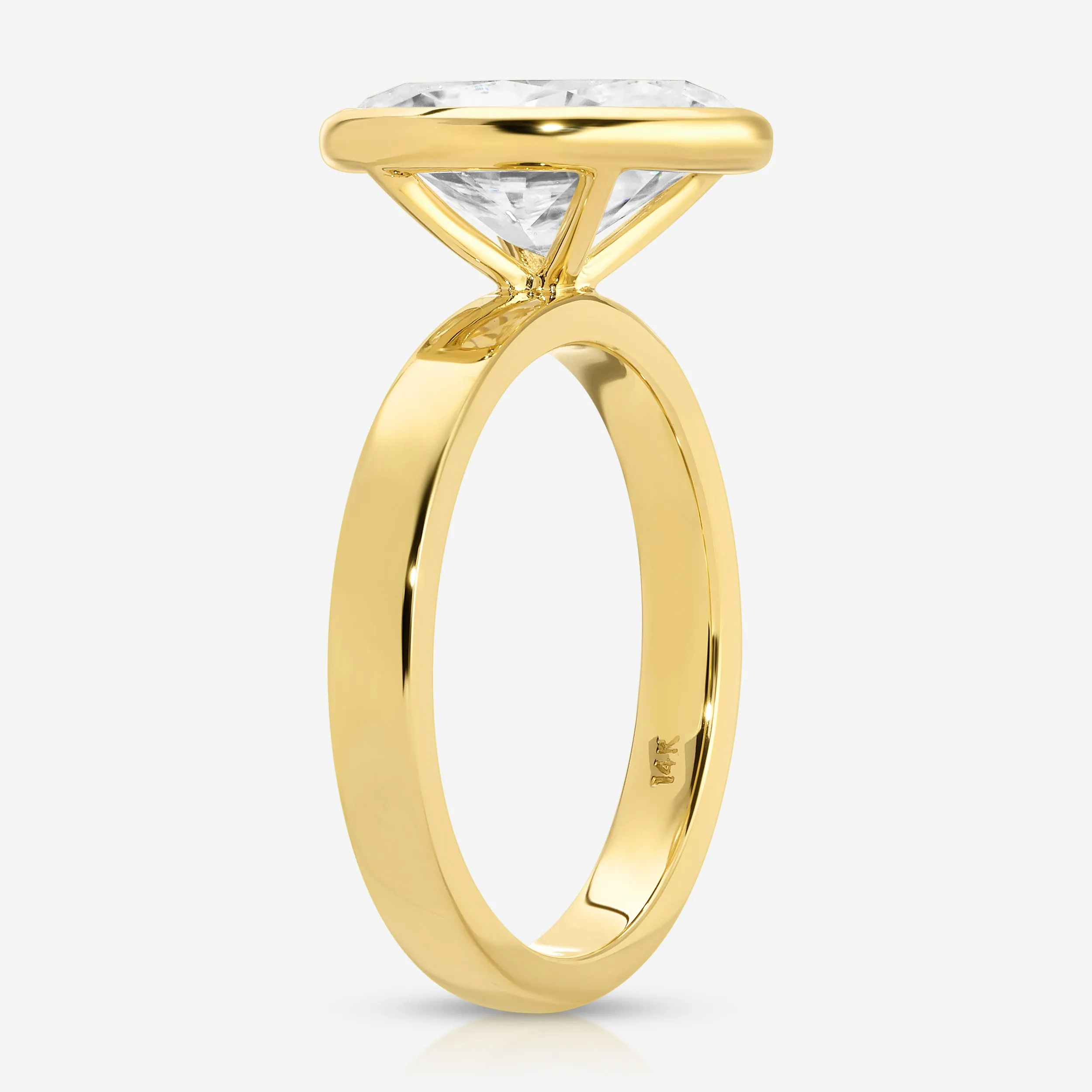 Bella/Cass (4.7ct) Oval Moissanite Engagement Ring