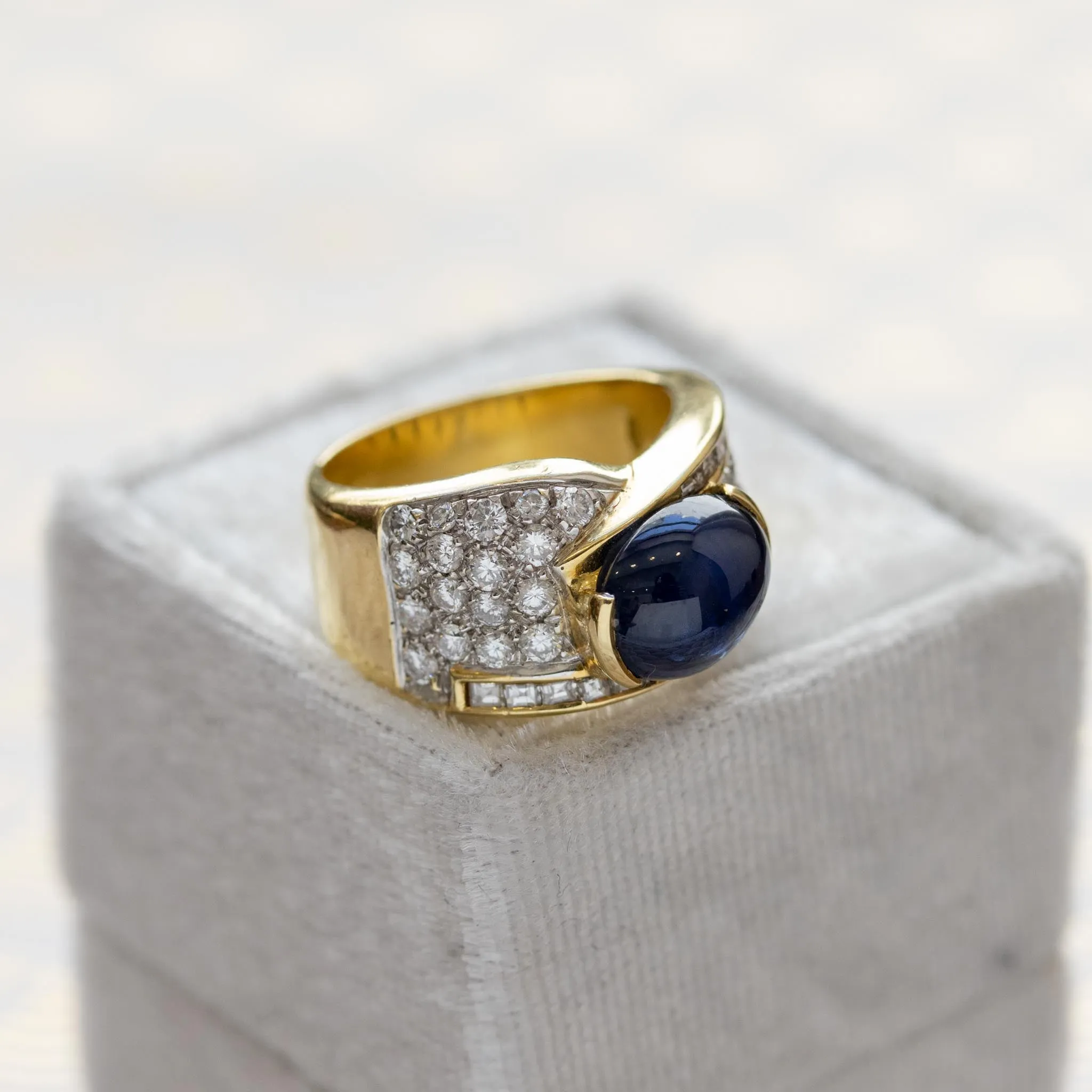 Blue Cabochon Sapphire and Diamond Ring, 18k