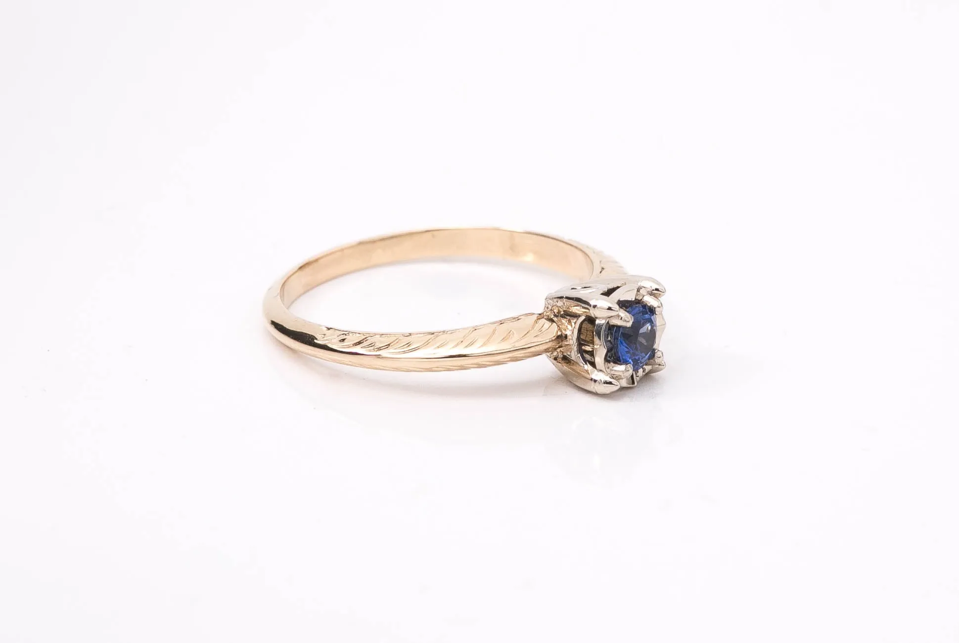 Blue Montana Sapphire Vintage Ring - Hand Engraved - Restored Vintage Ring