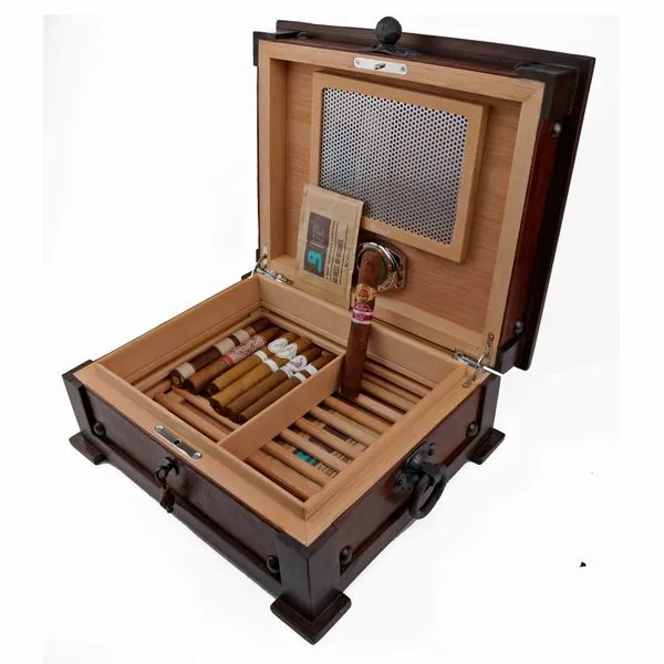 Brizard and CO. The "Chesterfield" Humidor - 60/70 Count