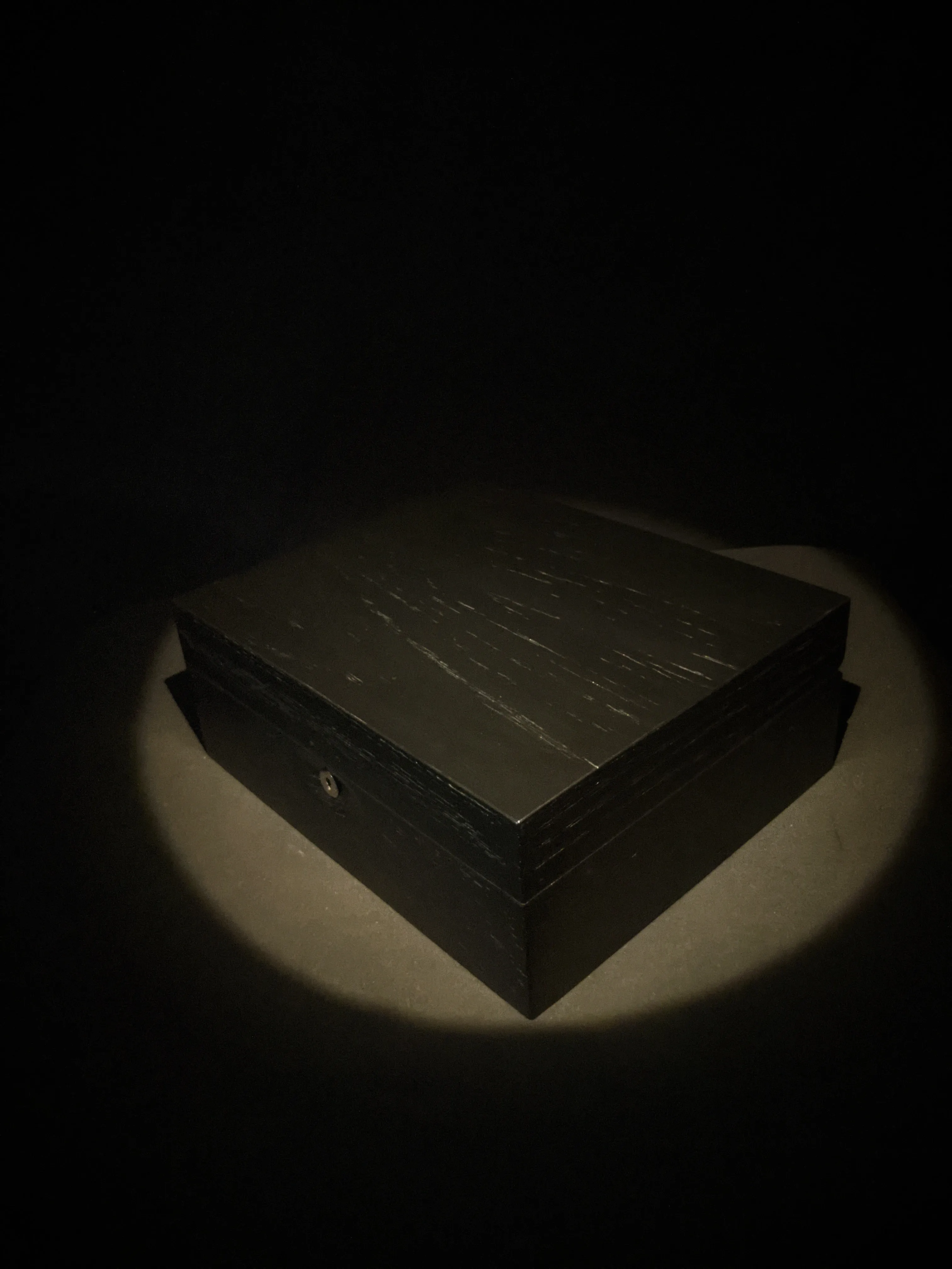 Brizard and Co. The "Royal Oak Collection" Humidor - Black Oak (60 / 70 Count)