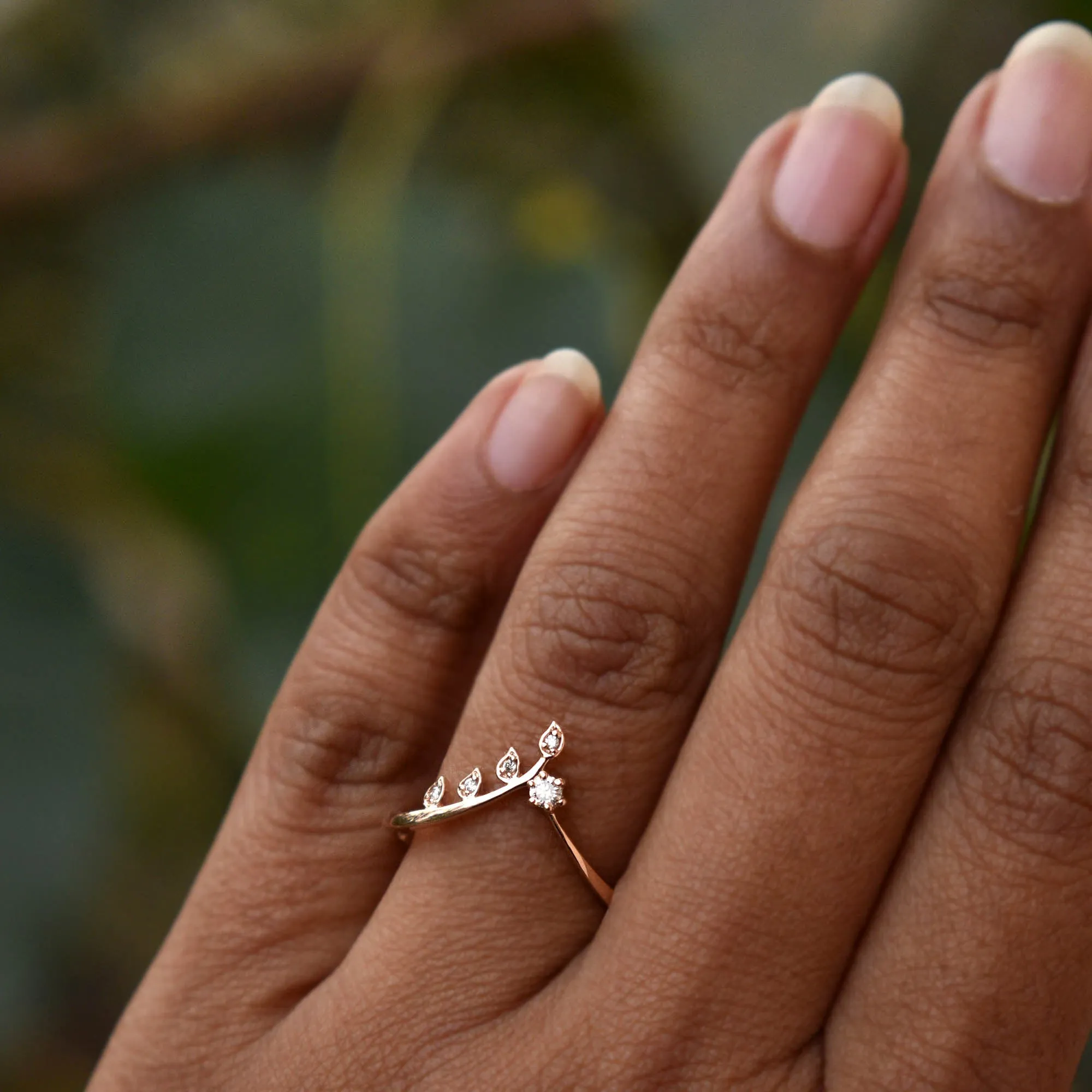 Chevron Leaf Deep V Wedding Band