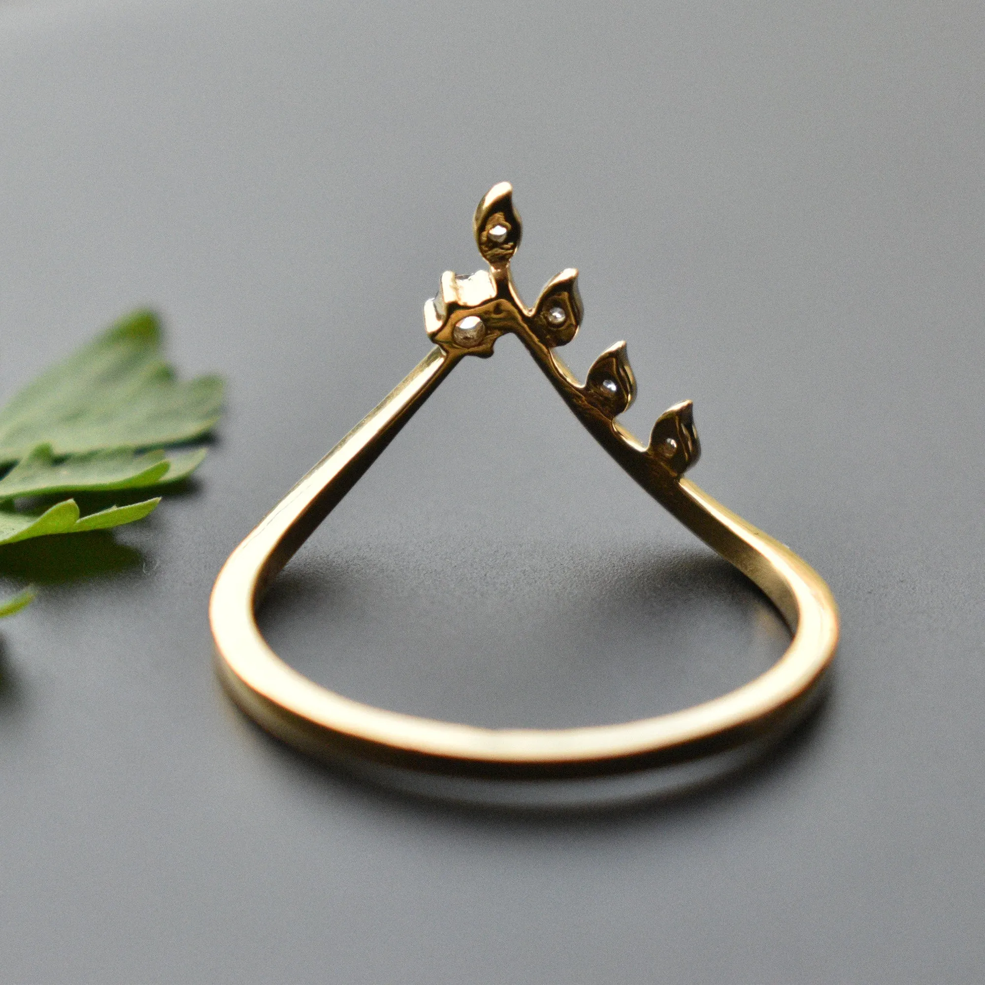 Chevron Leaf Deep V Wedding Band