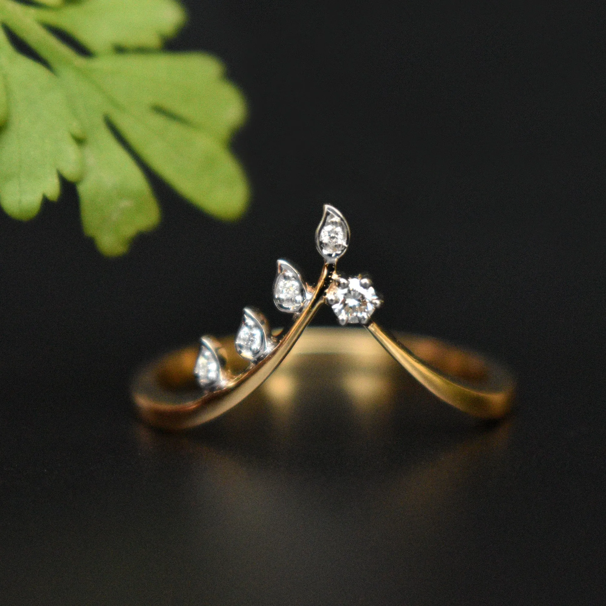 Chevron Leaf Deep V Wedding Band