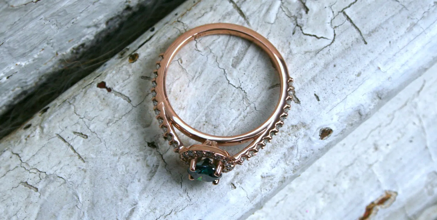 Classic Halo Diamond Engagement Ring in 14K Rose Gold - 0.77ct.