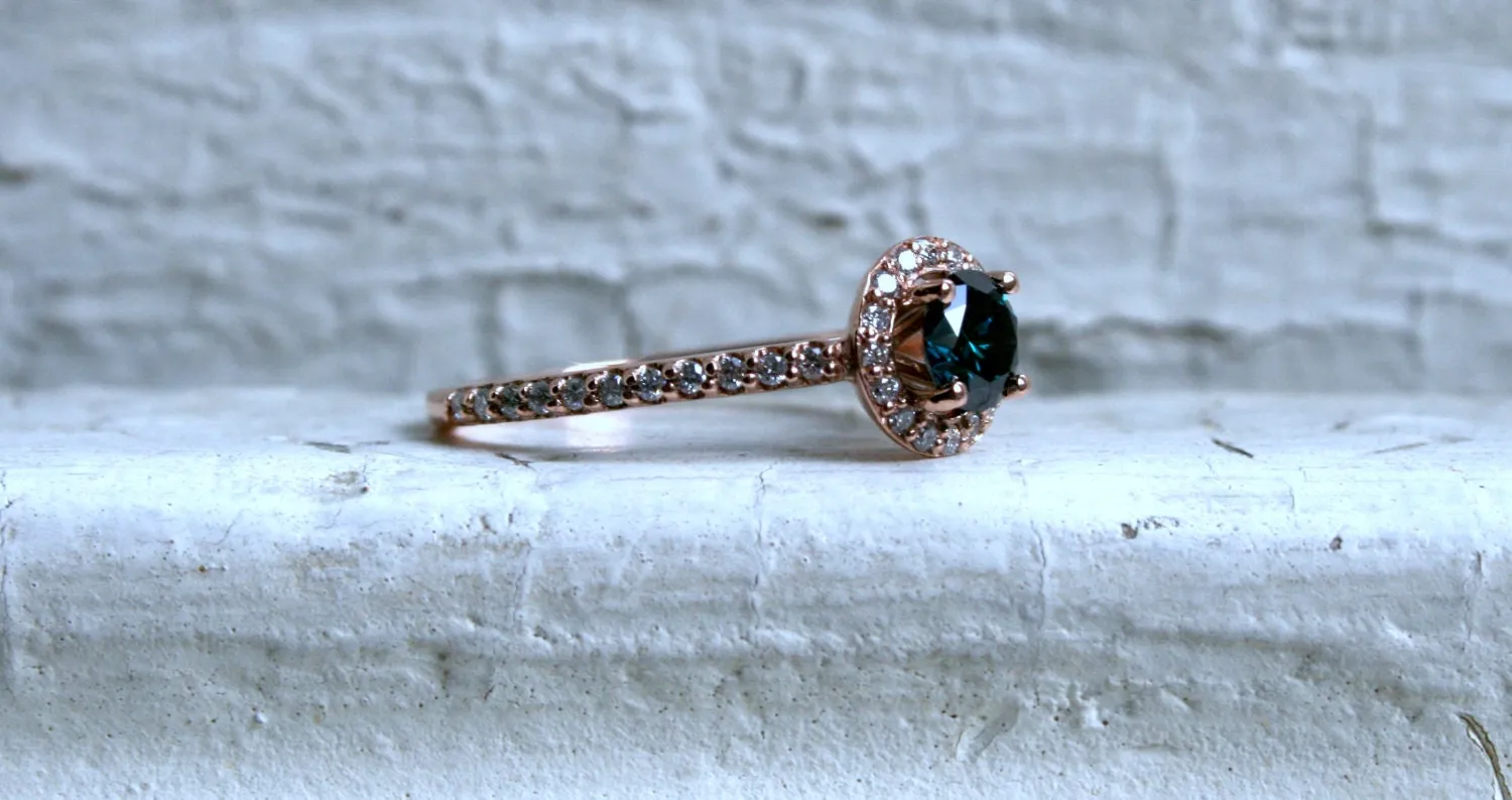Classic Halo Diamond Engagement Ring in 14K Rose Gold - 0.77ct.
