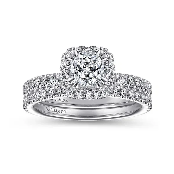 Cushion Cut Halo & Hidden Rope Diamond Engagement Ring Mounting