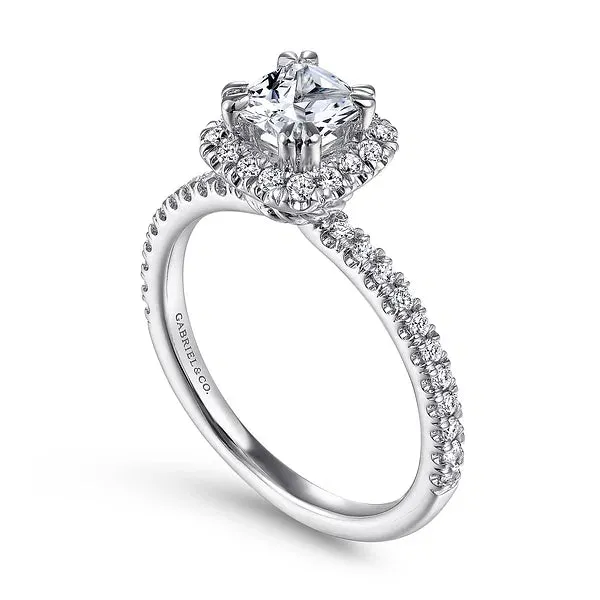 Cushion Cut Halo & Hidden Rope Diamond Engagement Ring Mounting