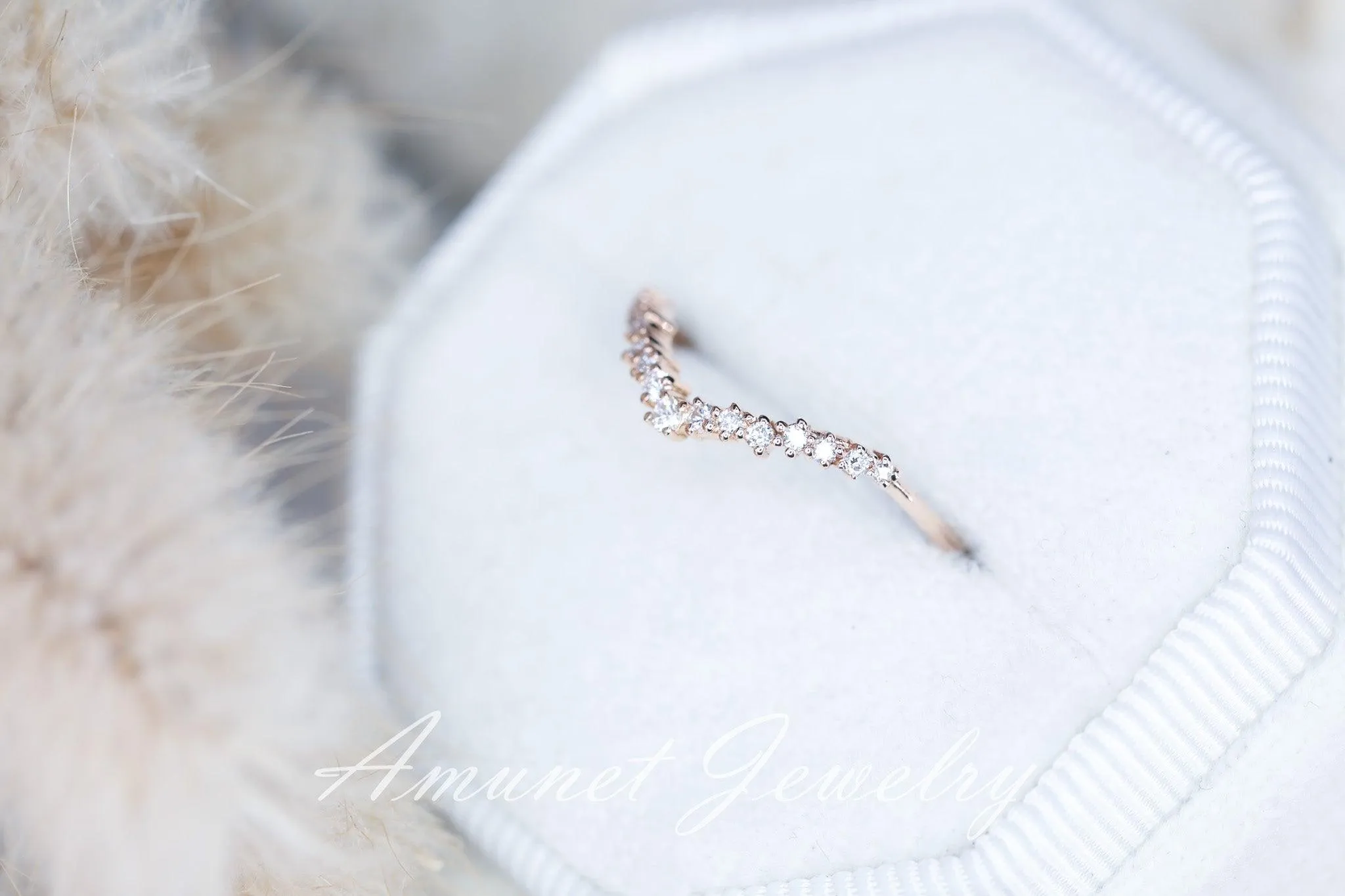 Elegant curved wedding band – A beautifully crafted and unique engagement and wedding ring