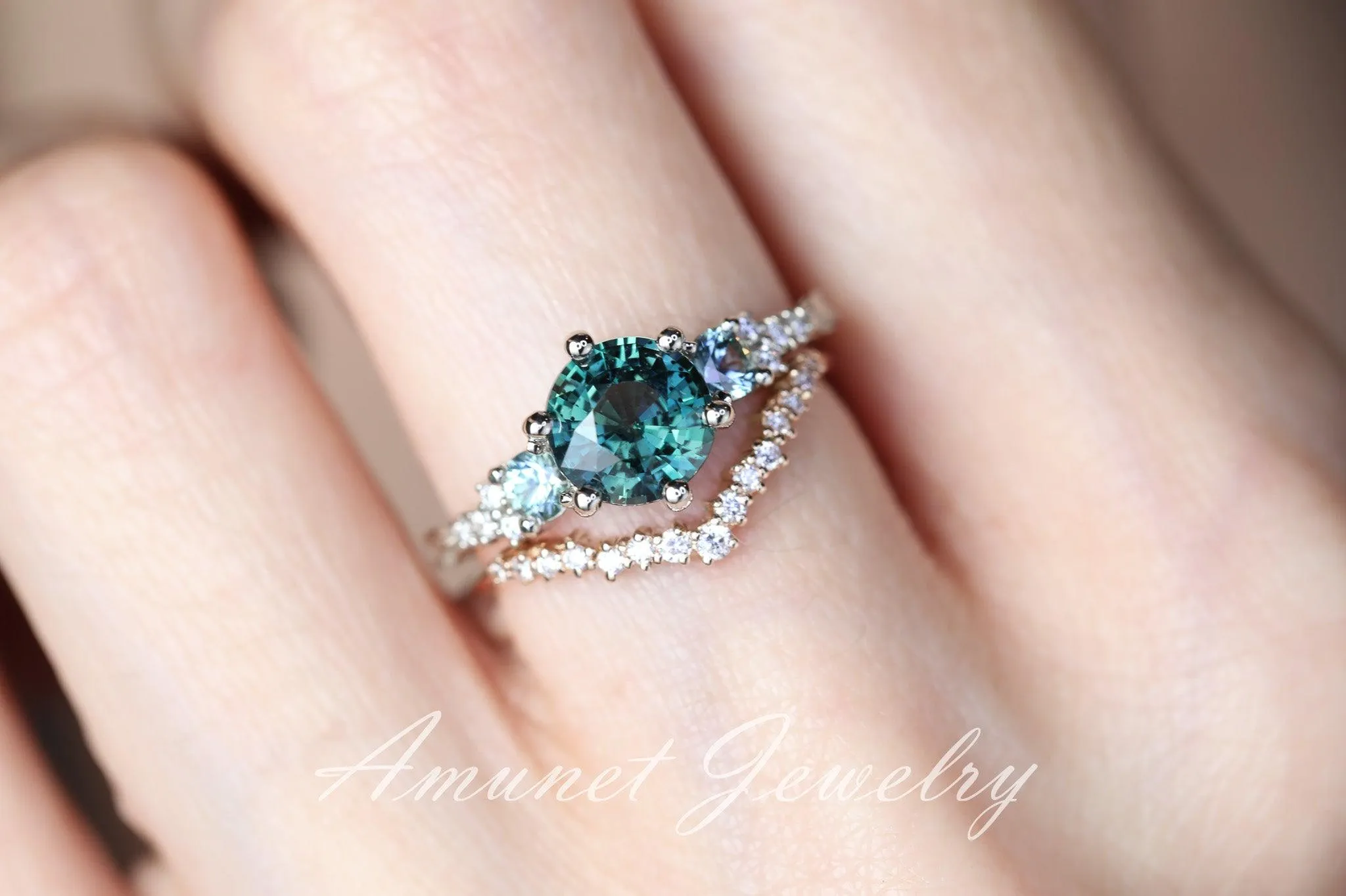 Elegant curved wedding band – A beautifully crafted and unique engagement and wedding ring