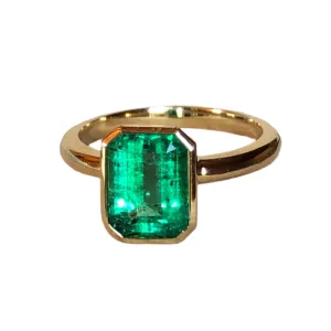 Emeralds Maravellous Solitaire Natural Colombian Emerald 18K Engagement Ring