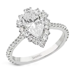 Engagement Ring in 18k Gold with Diamonds
