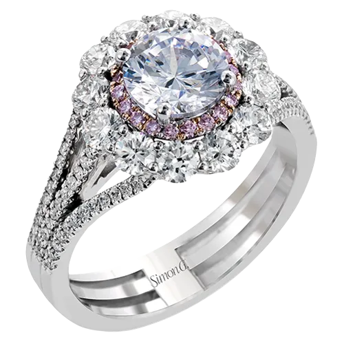 Engagement Ring in 18k Gold with Diamonds