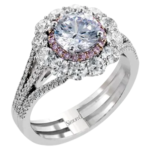 Engagement Ring in 18k Gold with Diamonds