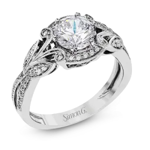 Engagement Ring in 18k Gold with Diamonds