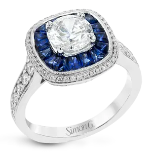 Engagement Ring in 18k Gold with Diamonds