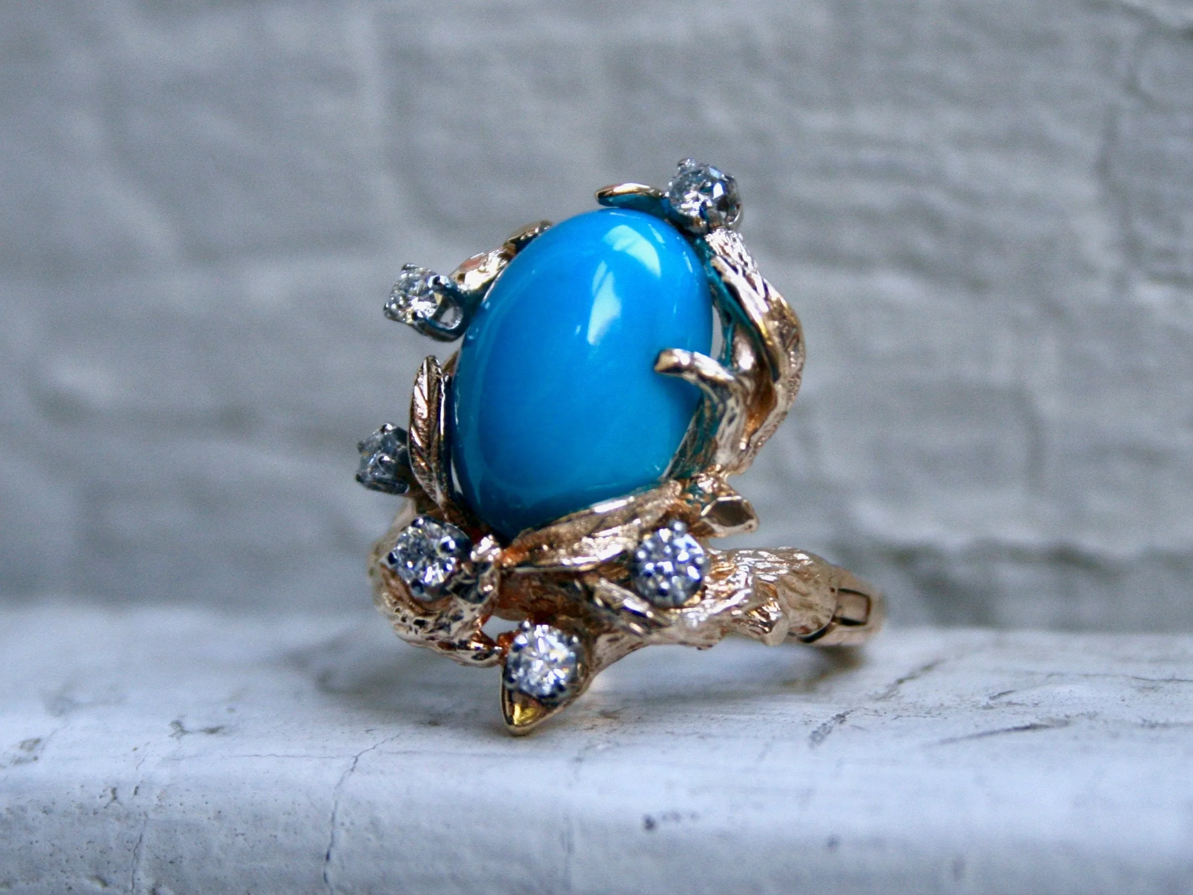 Gorgeous Antique 14K Yellow Gold Diamond and Turquoise Ring.