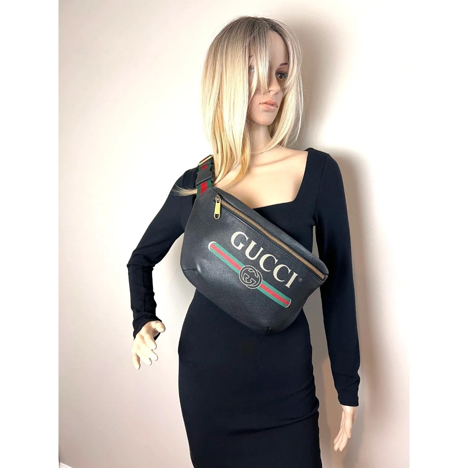 Gucci Grained Calfskin Black  Logo Belt Bag Fanny Pack