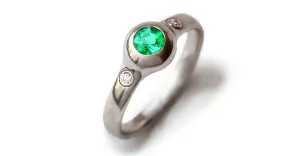 Gumpha - Emerald engagement ring with Diamonds